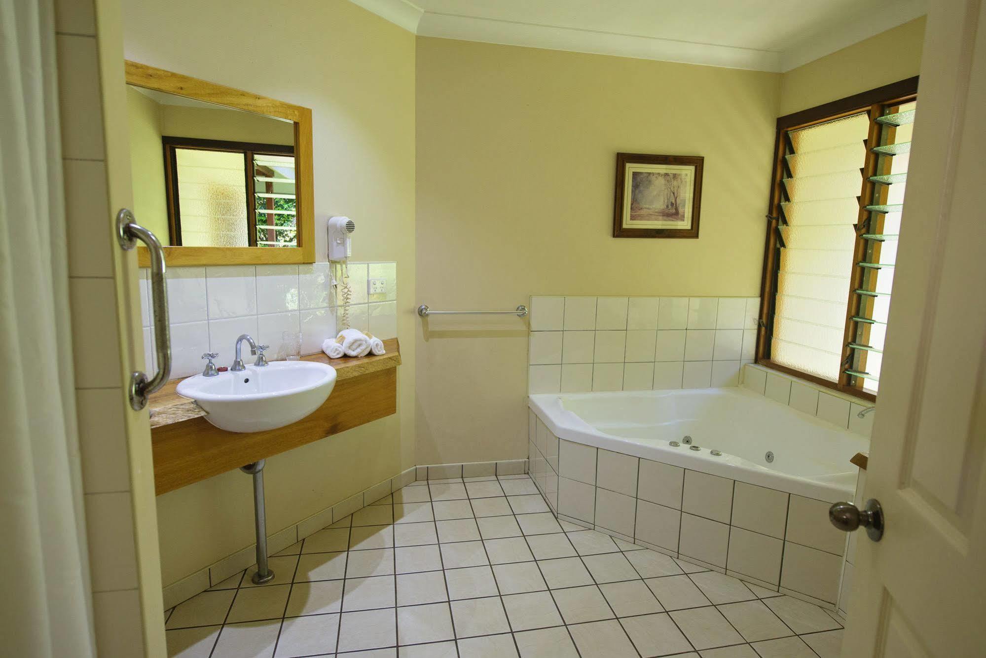 Allumbah Pocket Cottages Yungaburra Luaran gambar